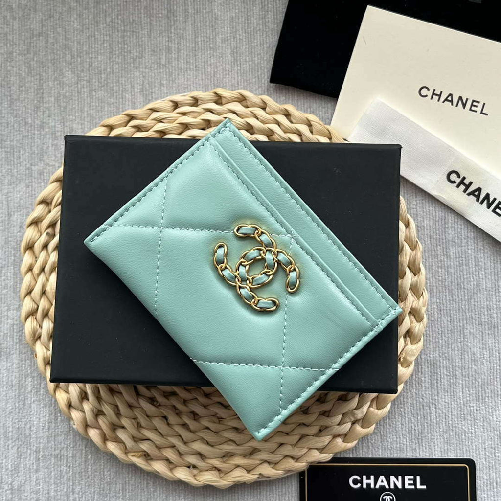 Chanel AP0941 CLASSIC CARD HOLDER Lambskin lake Blue