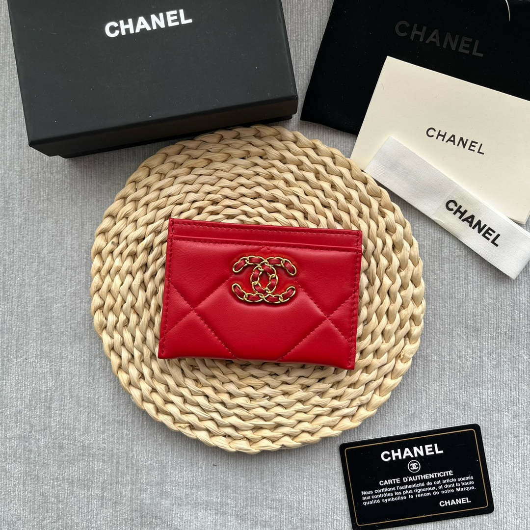 Chanel AP0941 CLASSIC CARD HOLDER Lambskin Red - Default Title - View 1