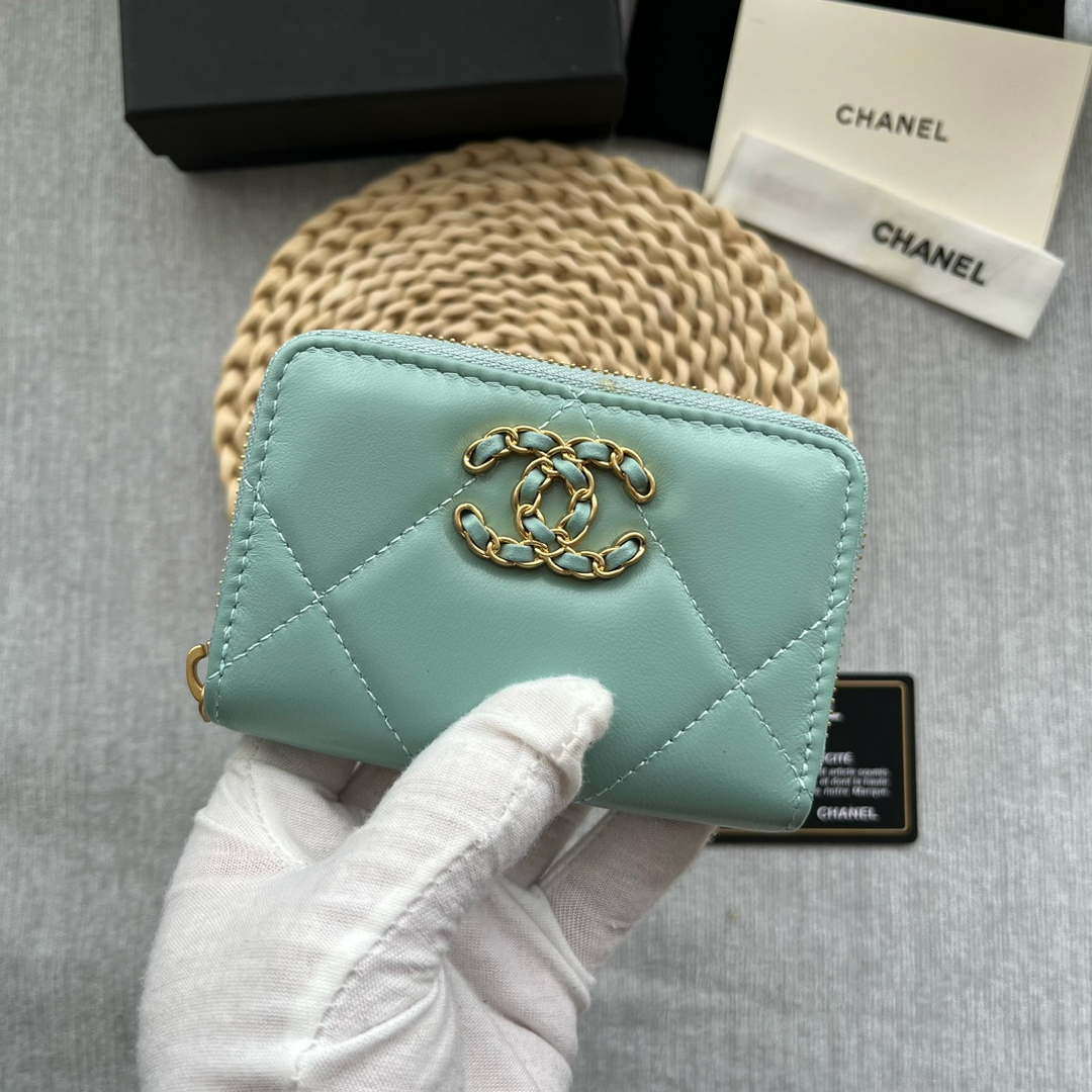Chanel AP0945 CARD HOLDER Lambskin Blue