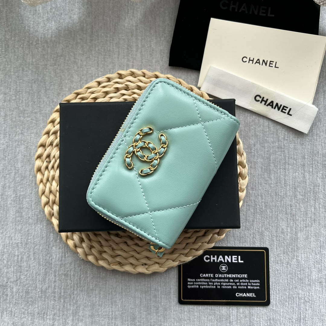 Chanel AP0945 CARD HOLDER Lambskin Blue