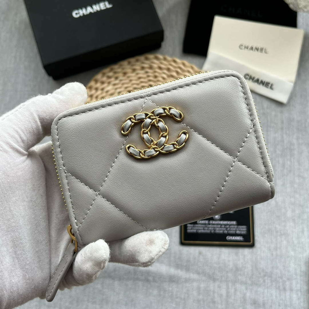 Chanel AP0945 CARD HOLDER Lambskin Gray