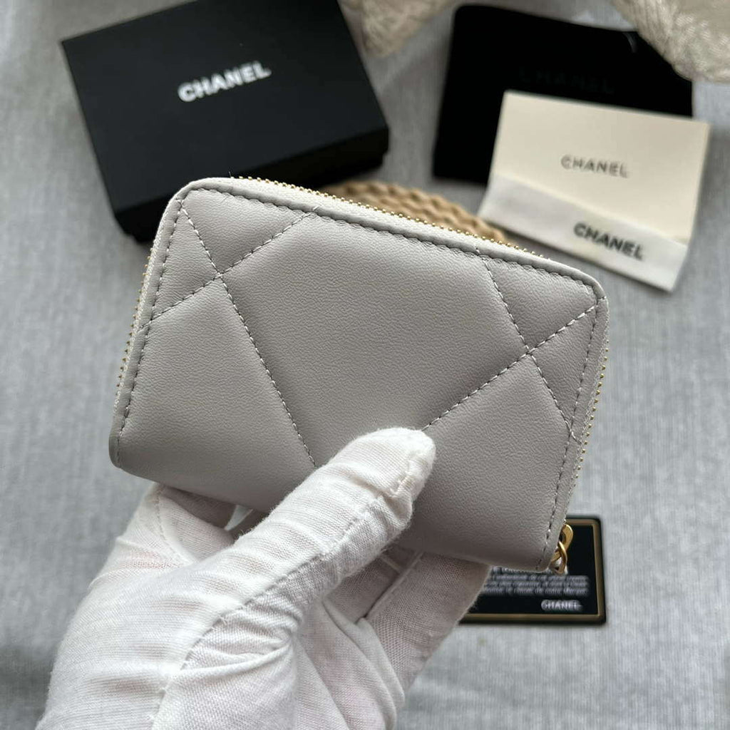 Chanel AP0945 CARD HOLDER Lambskin Gray