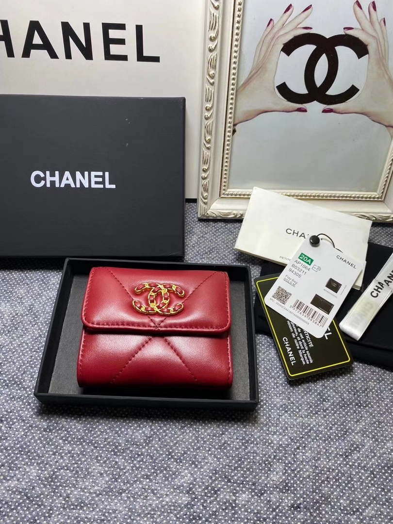 Chanel AP1064 CARD HOLDER Lambskin Red - Default Title - View 1