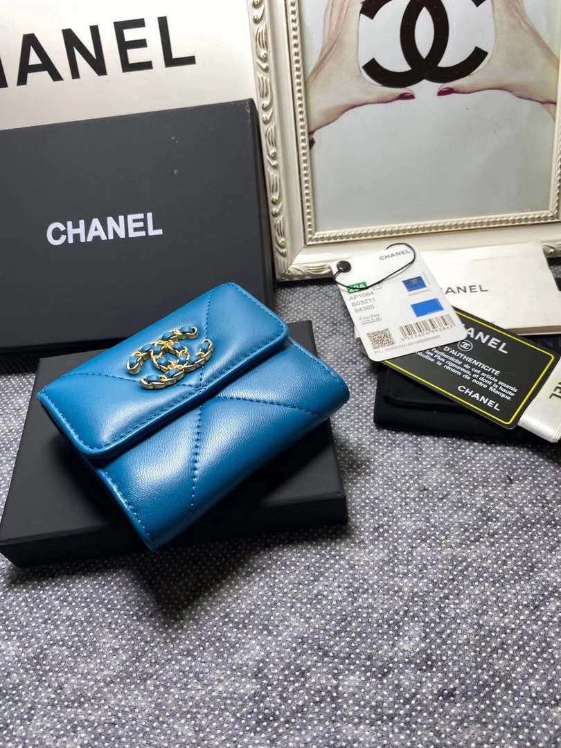 Chanel AP1064 CARD HOLDER Lambskin Sky Blue
