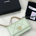 Chanel AP0957 19 Wallet on Chain Woc Shiny Lambskin Green - Default Title - View 1