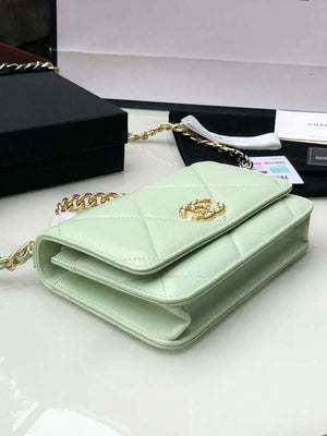 Chanel AP0957 19 Wallet on Chain Woc Shiny Lambskin Green - Default Title - View 2