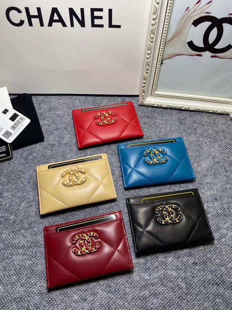 Chanel AP0960 19 CLASSIC CARD HOLDER Lambskin Beige