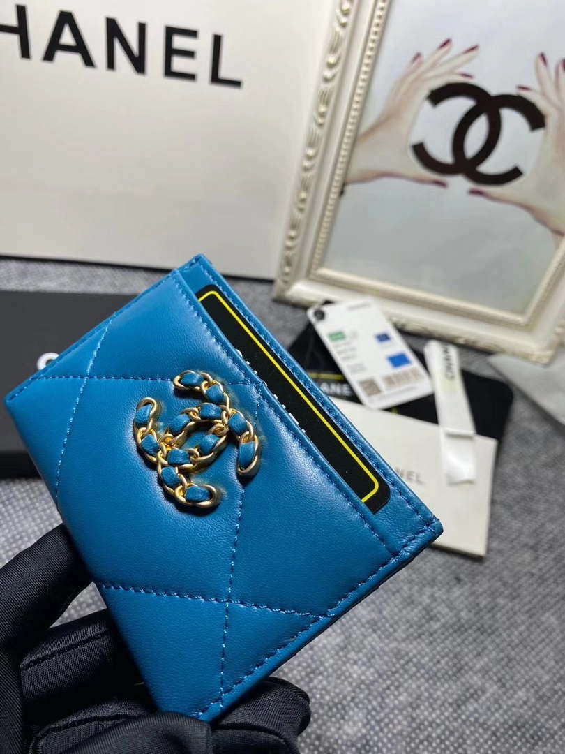 Chanel AP0960 19 CLASSIC CARD HOLDER Lambskin Blue