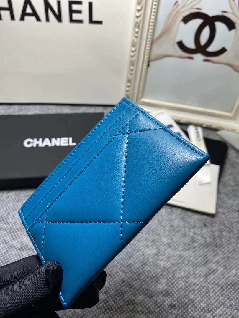 Chanel AP0960 19 CLASSIC CARD HOLDER Lambskin Blue