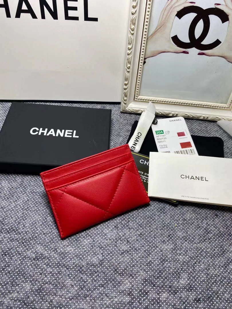Chanel AP0960 19 CLASSIC CARD HOLDER Lambskin Red