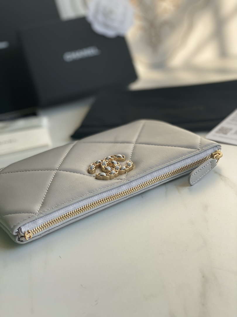 Chanel AP1059 Pouche Lambskin bag Wallet Card Holder Gray