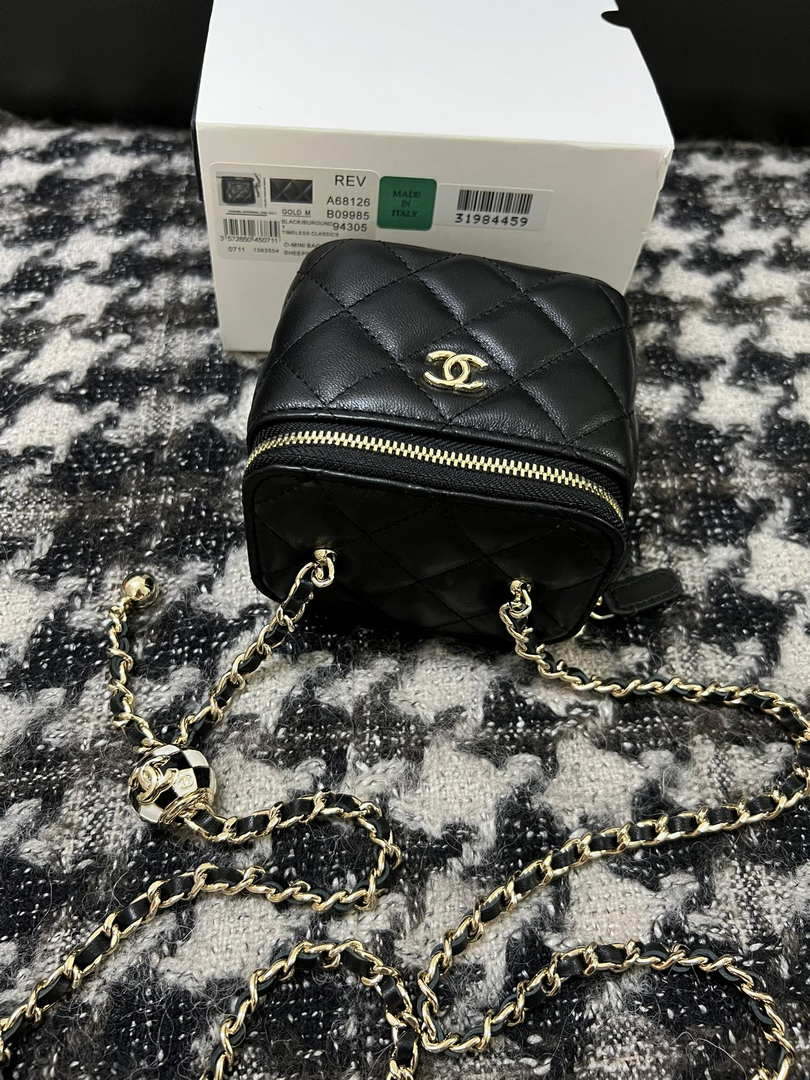 Chanel AP1447 Small Vanity With Chain Calfskin Black - Default Title - View 8
