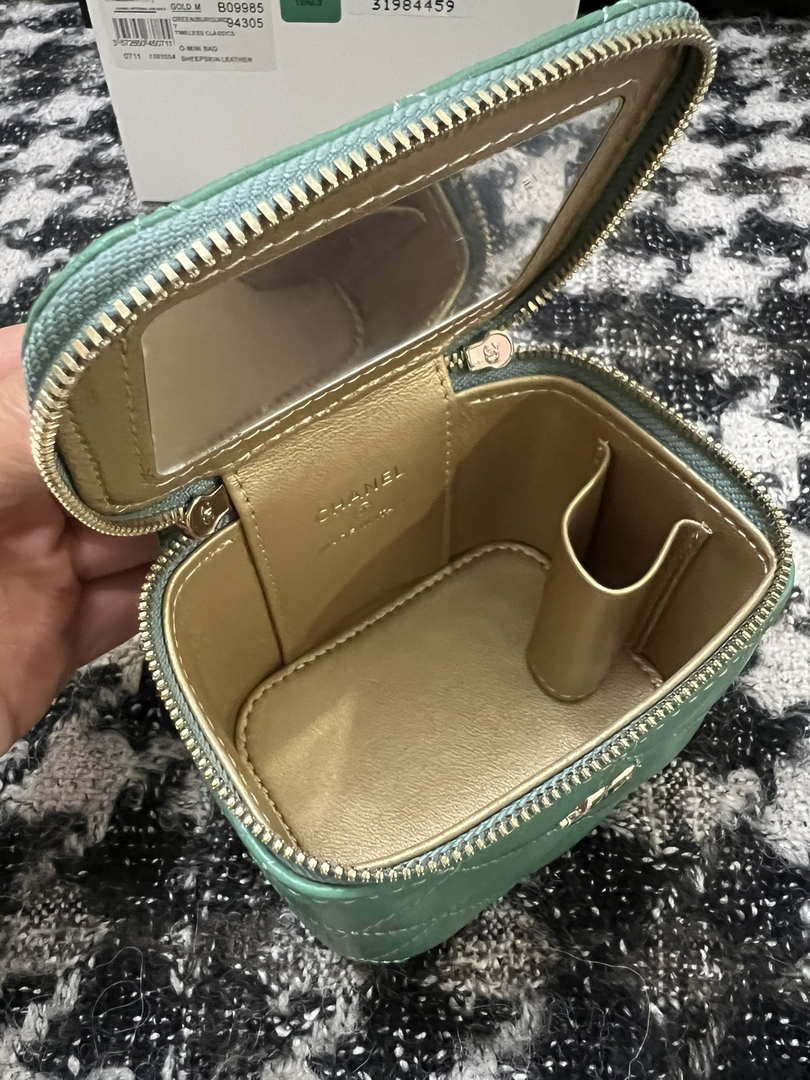Chanel AP1447 Small Vanity With Chain Calfskin Green