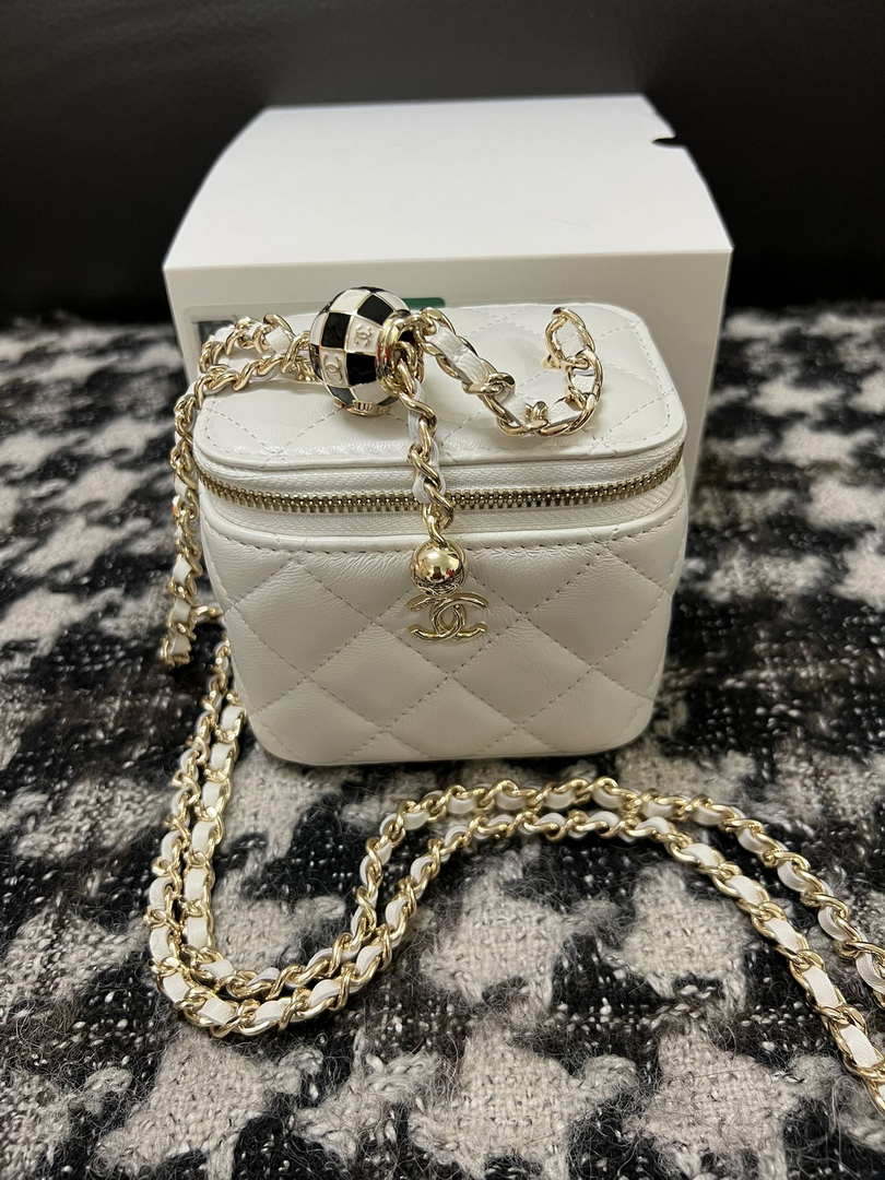 Chanel AP1447 Small Vanity With Chain Calfskin White - Default Title - View 1