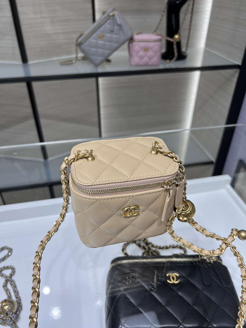Chanel AP1447 small Vanity with chain lambskin gold Adjustable small gold balls Apricot