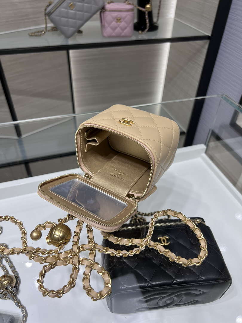 Chanel AP1447 small Vanity with chain lambskin gold Adjustable small gold balls Apricot