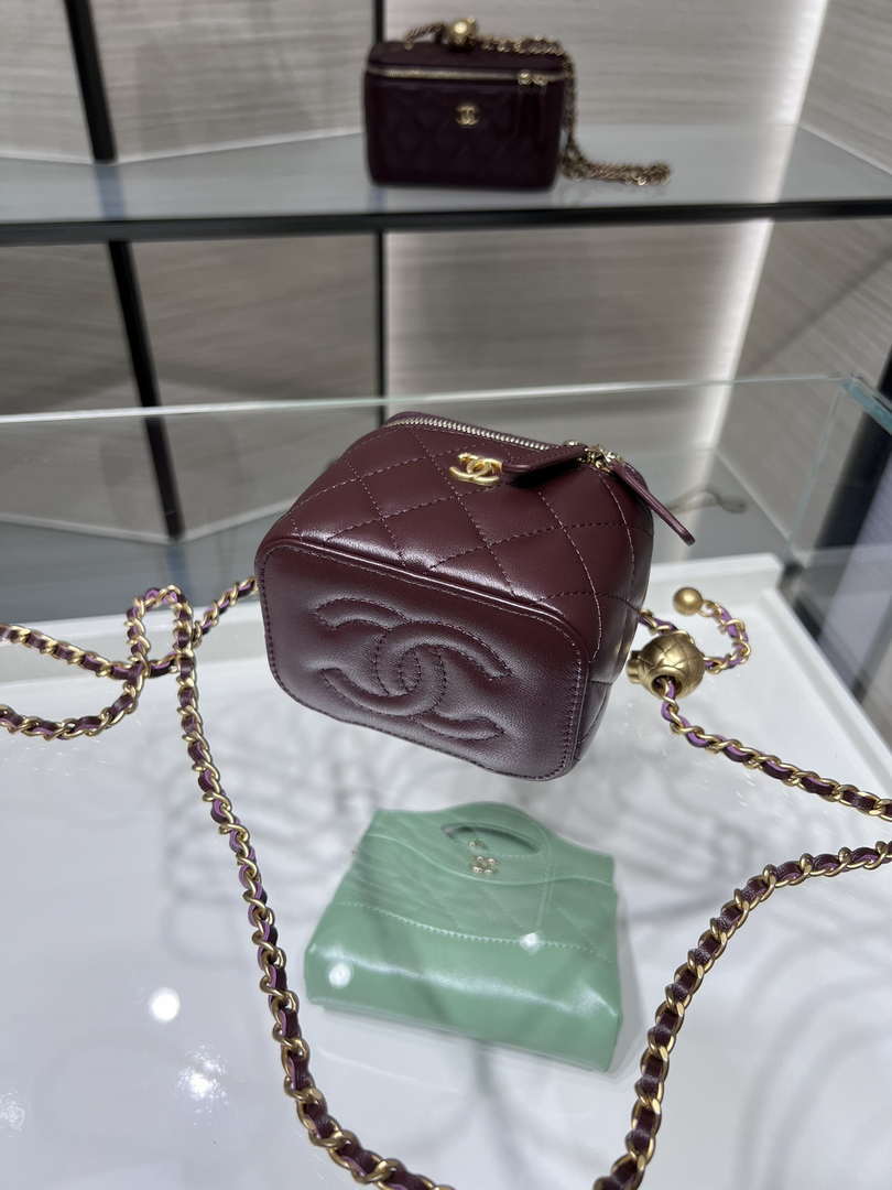 Chanel AP1447 small Vanity with chain lambskin gold Adjustable small gold balls Wine Red