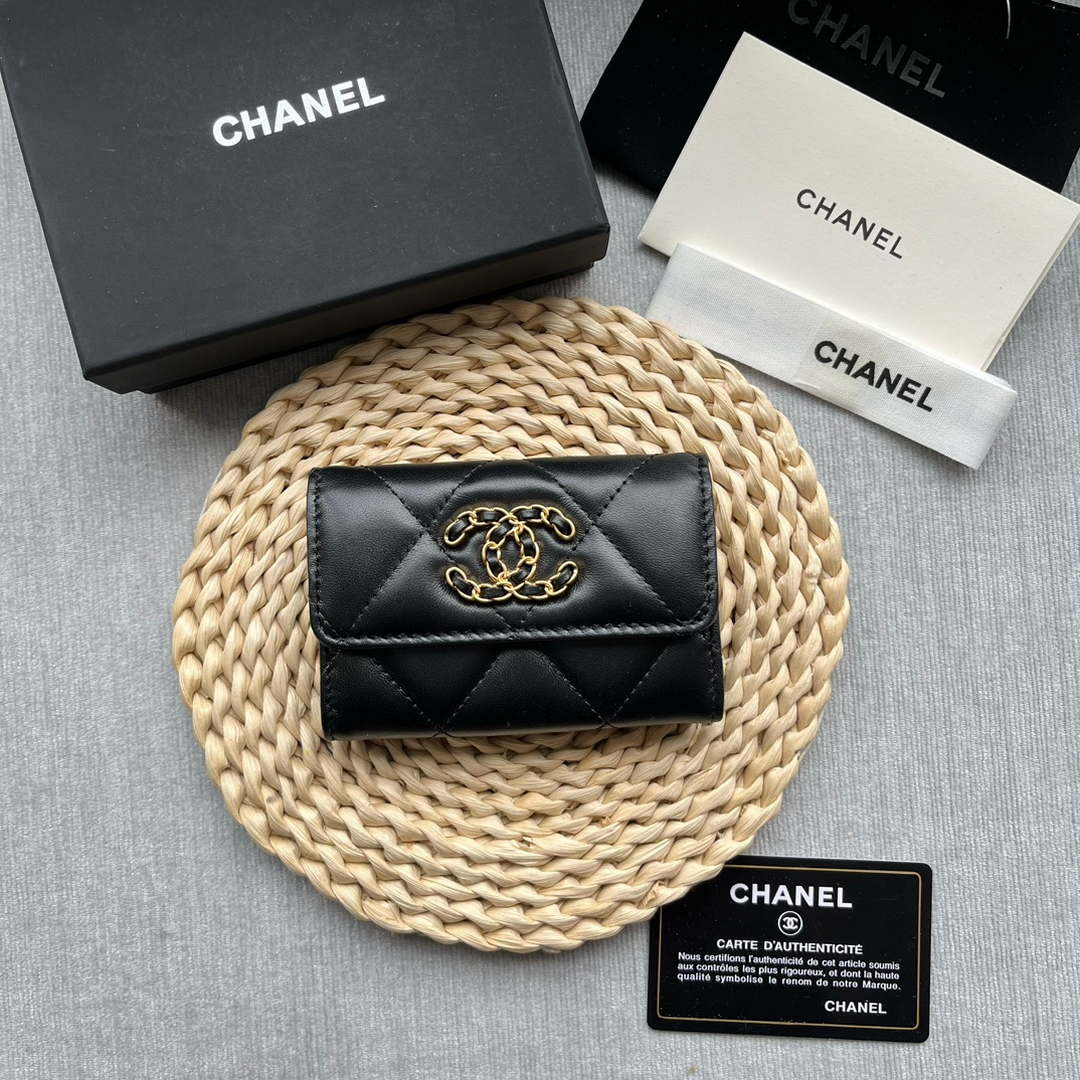 Chanel AP1790 19 flap Card Holder shiny lambskin gold tone ruthenium finish metal Black - Default Title - View 1