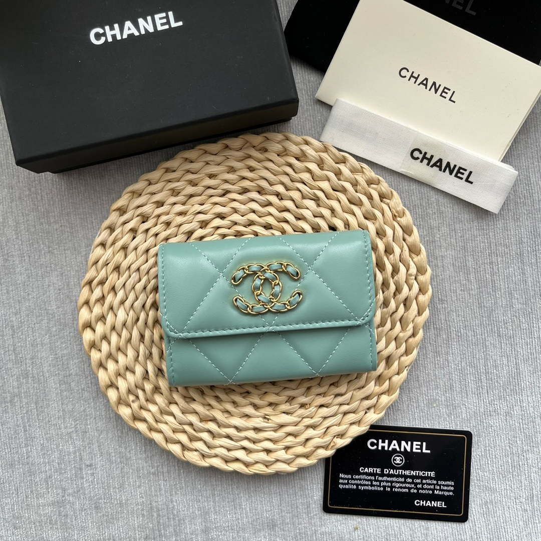 Chanel AP1790 19 flap Card Holder shiny lambskin gold tone ruthenium finish metal Blue - Default Title - View 2