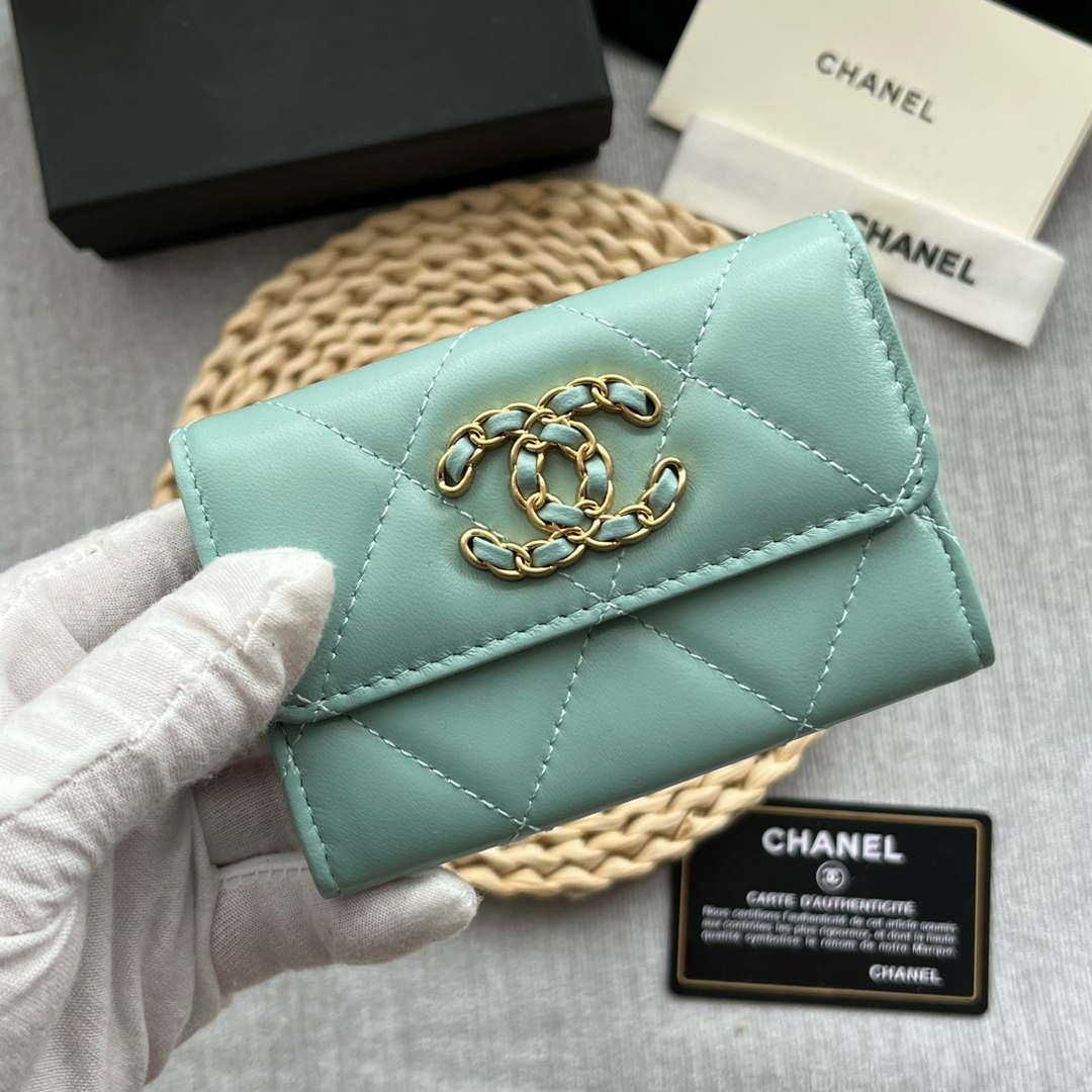Chanel AP1790 19 flap Card Holder shiny lambskin gold tone ruthenium finish metal Blue - Default Title - View 1