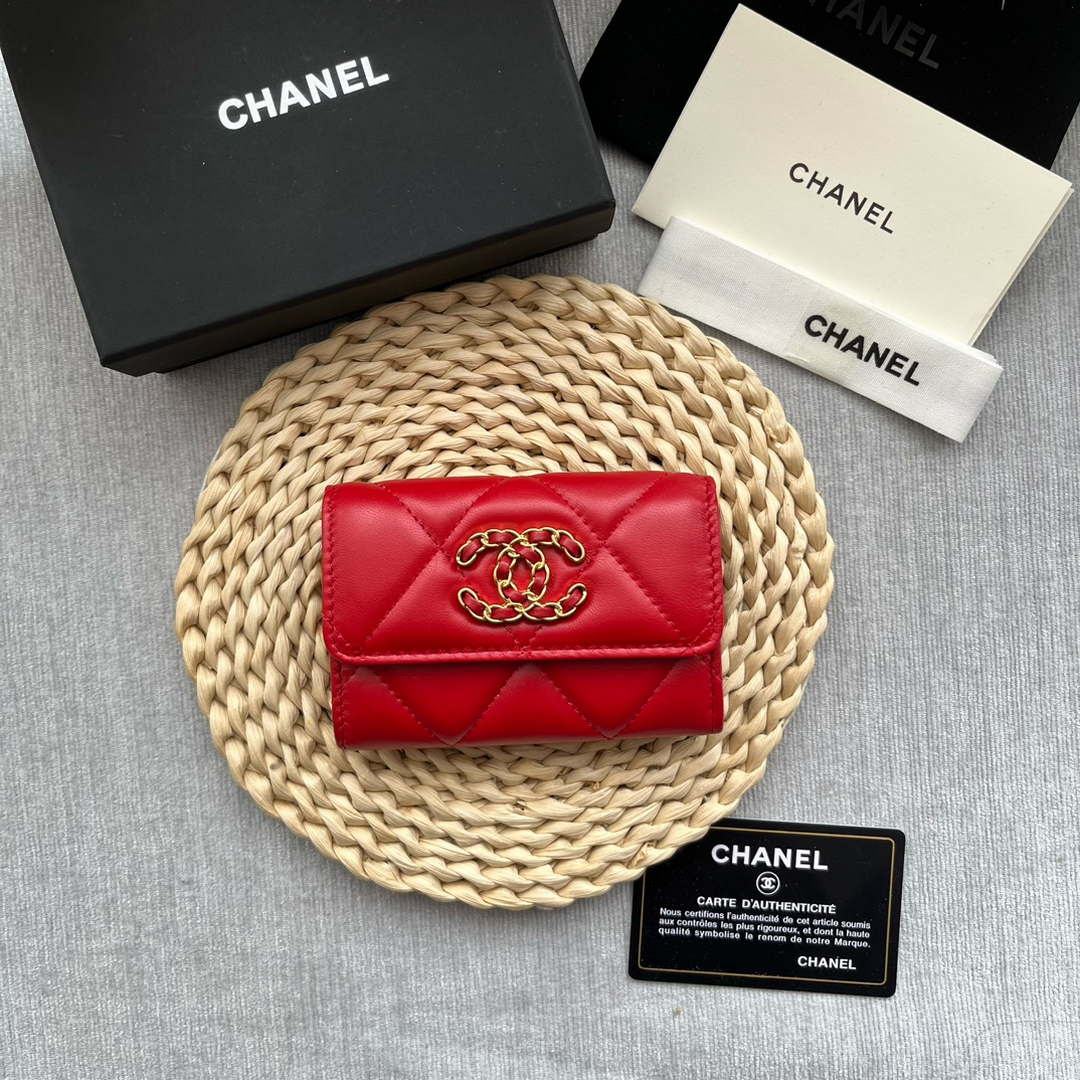 Chanel AP1790 19 flap Card Holder shiny lambskin gold tone ruthenium finish metal Red - Default Title - View 1
