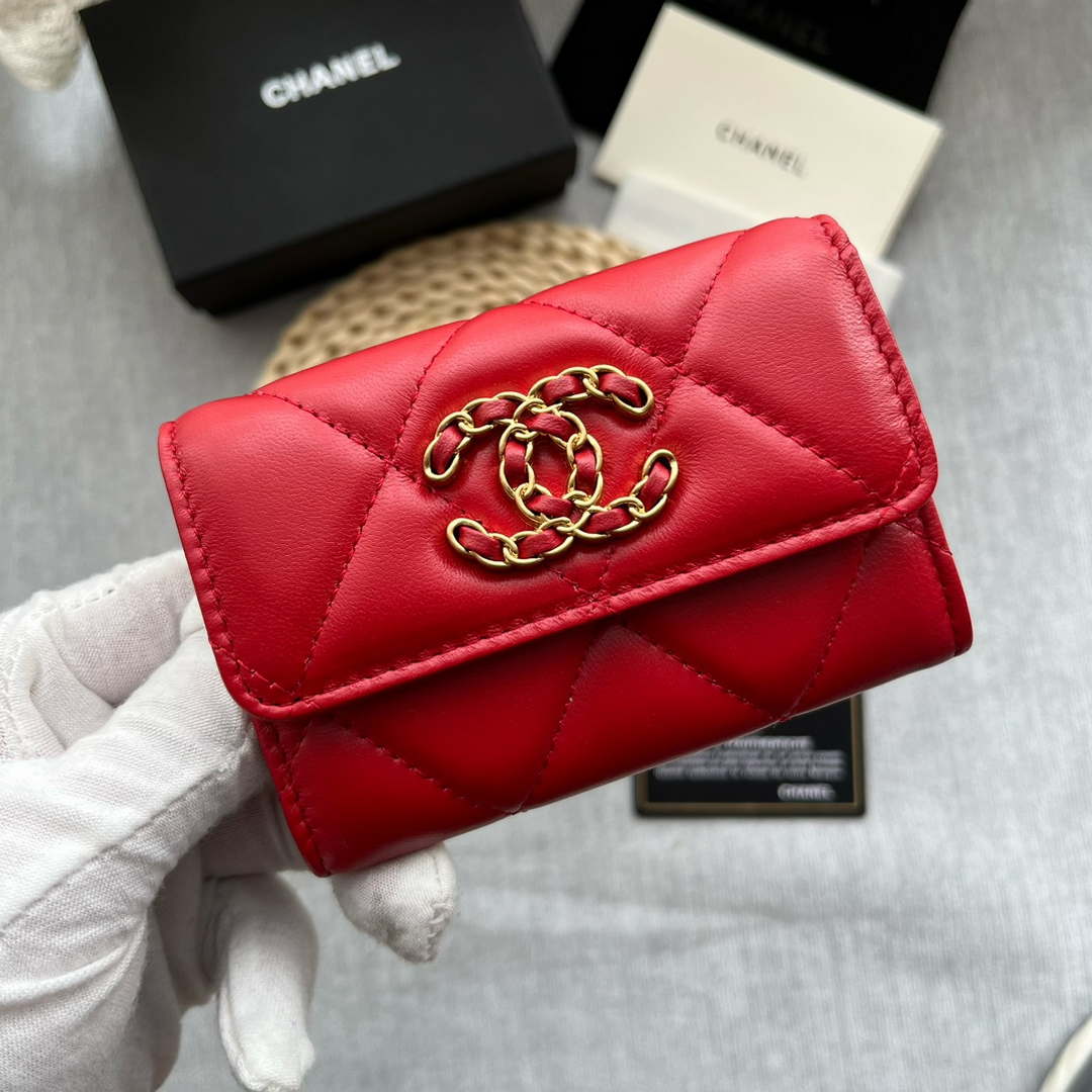 Chanel AP1790 19 flap Card Holder shiny lambskin gold tone ruthenium finish metal Red - Default Title - View 3