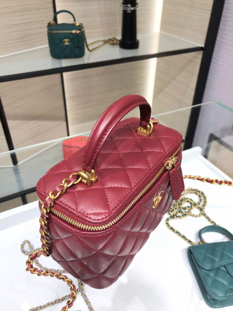Chanel AP2199 Vanity With Chain Lambskin Gold Tone Red