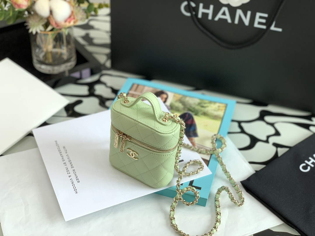 Chanel AP2553 Small Vanity with Chain Grained Calfskin Green - Default Title - View 3