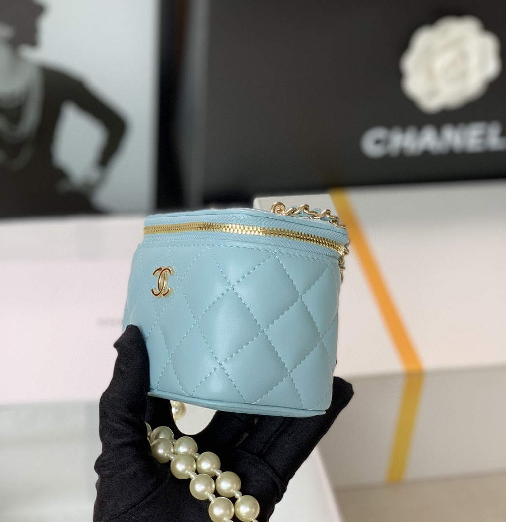 Chanel AP2581 Small Vanity with Chain lambskin Blue