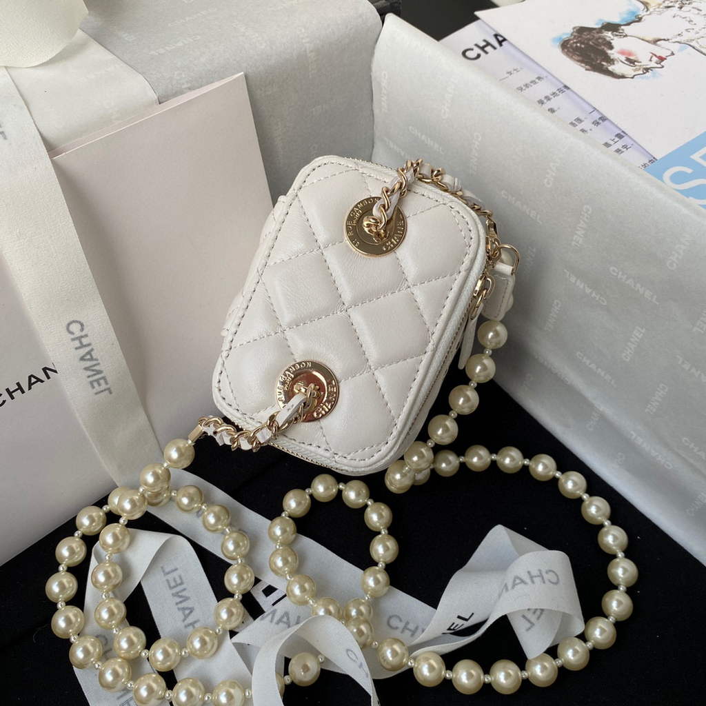 Chanel AP2581 Small Vanity with Chain lambskin White
