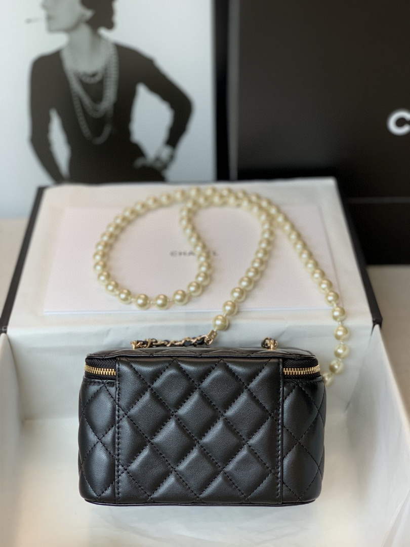 Chanel AP2582 Vanity with Chain lambskin Black