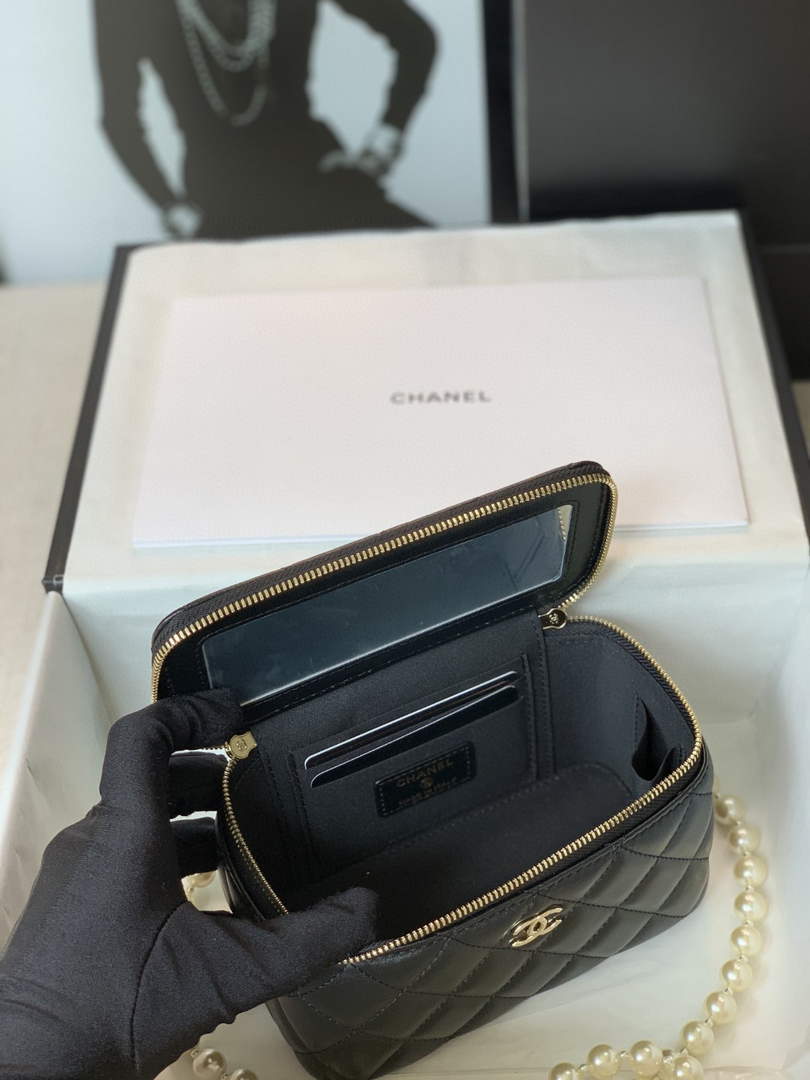 Chanel AP2582 Vanity with Chain lambskin Black