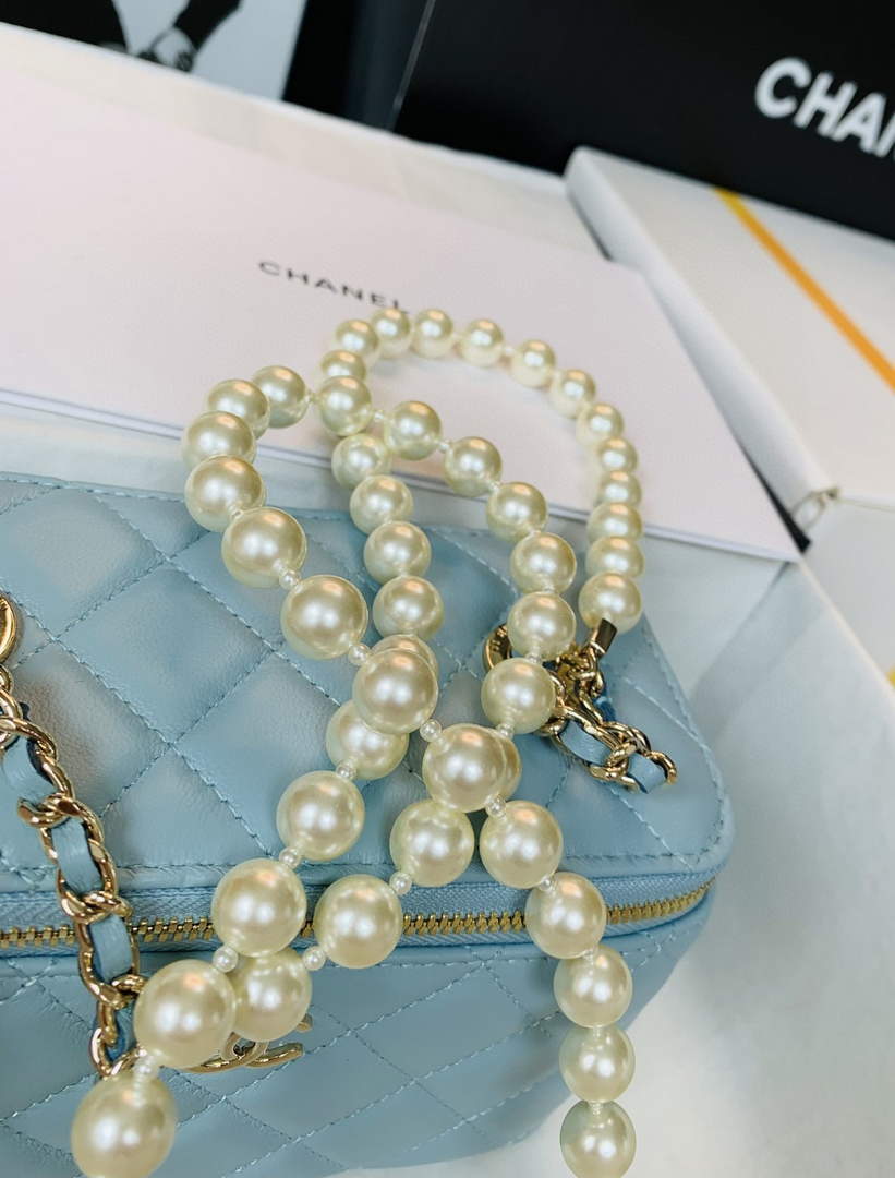 Chanel AP2582 Vanity with Chain lambskin Blue