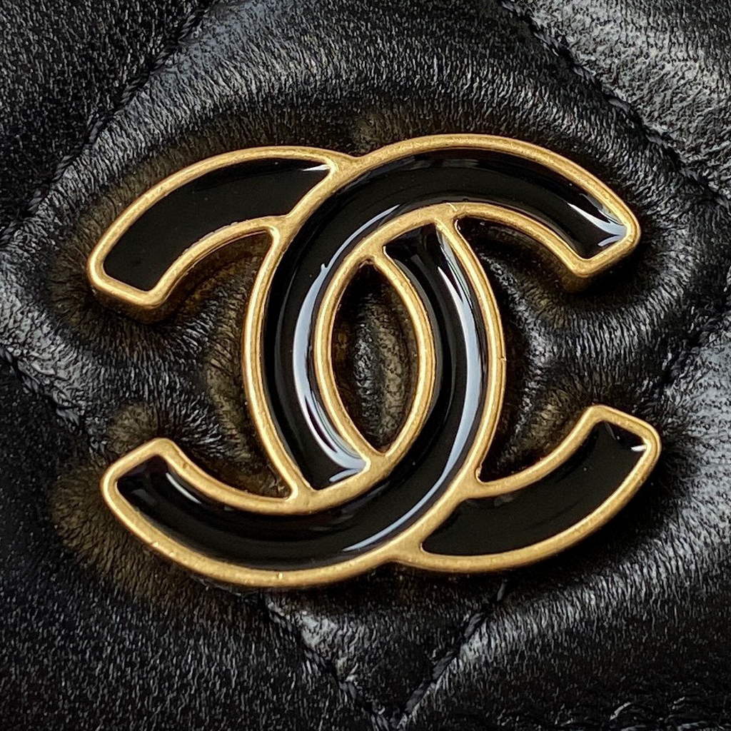 Chanel AP2635 Clutch With Chain Lambskin Black