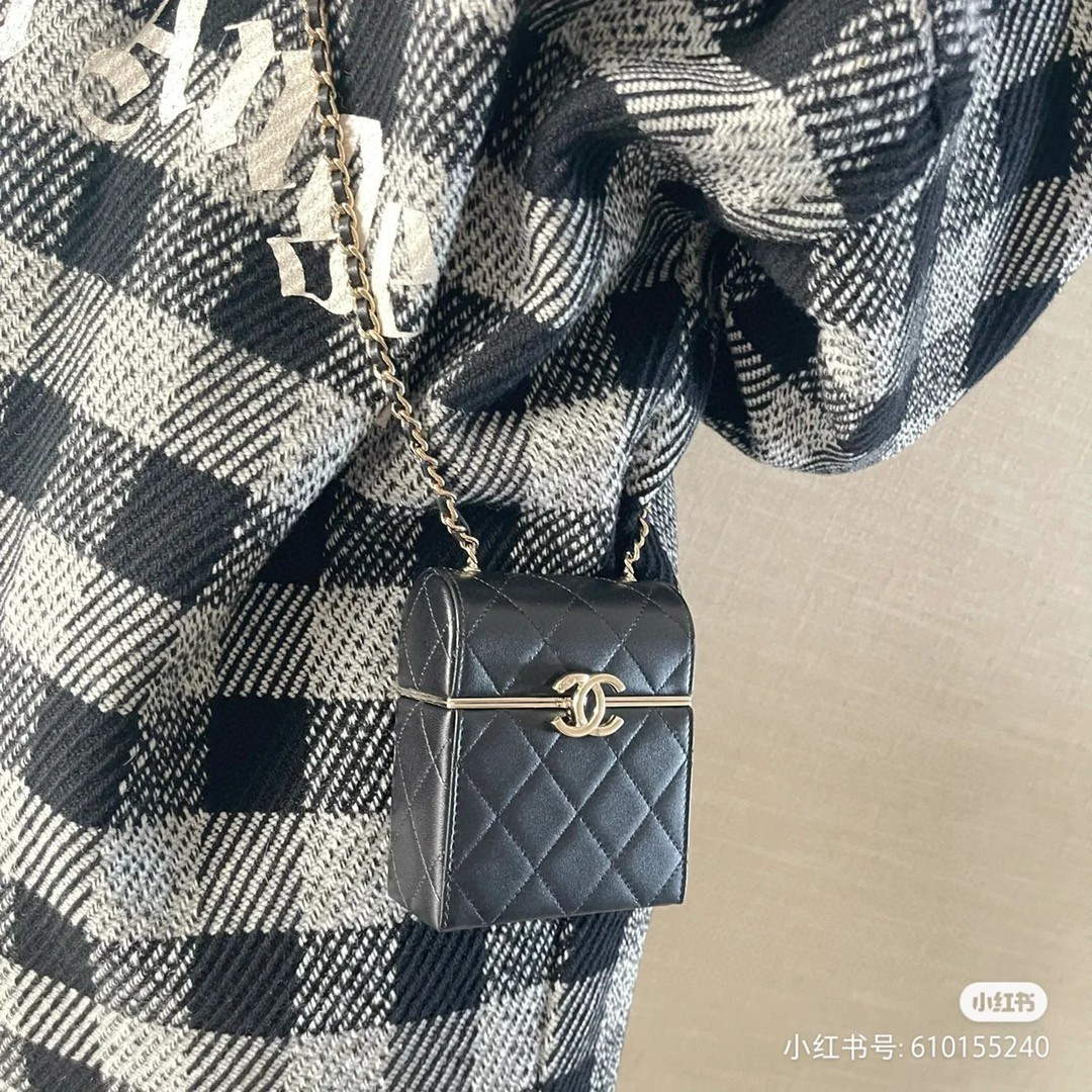 Chanel AP2656 Small box with chain lambskin Black
