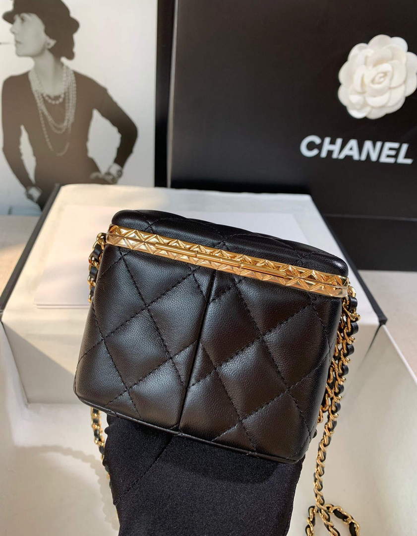 Chanel AP2717 Small Vanity With Chain Lambskin Gold Black - Default Title - View 3