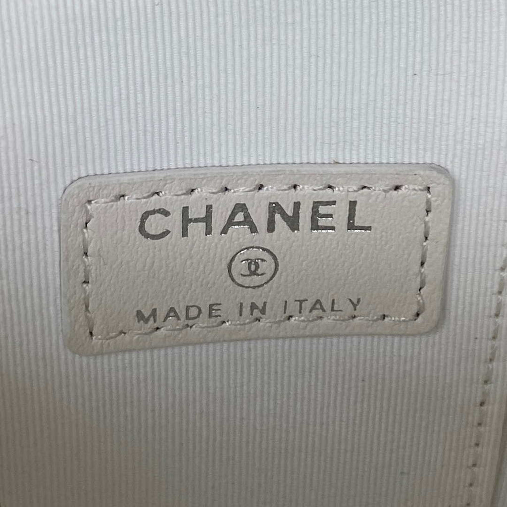 Chanel AP2718 Small Vanity With Chain Calfskin White