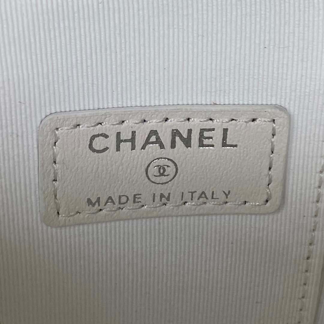 Chanel AP2718 Small Vanity With Chain Calfskin White
