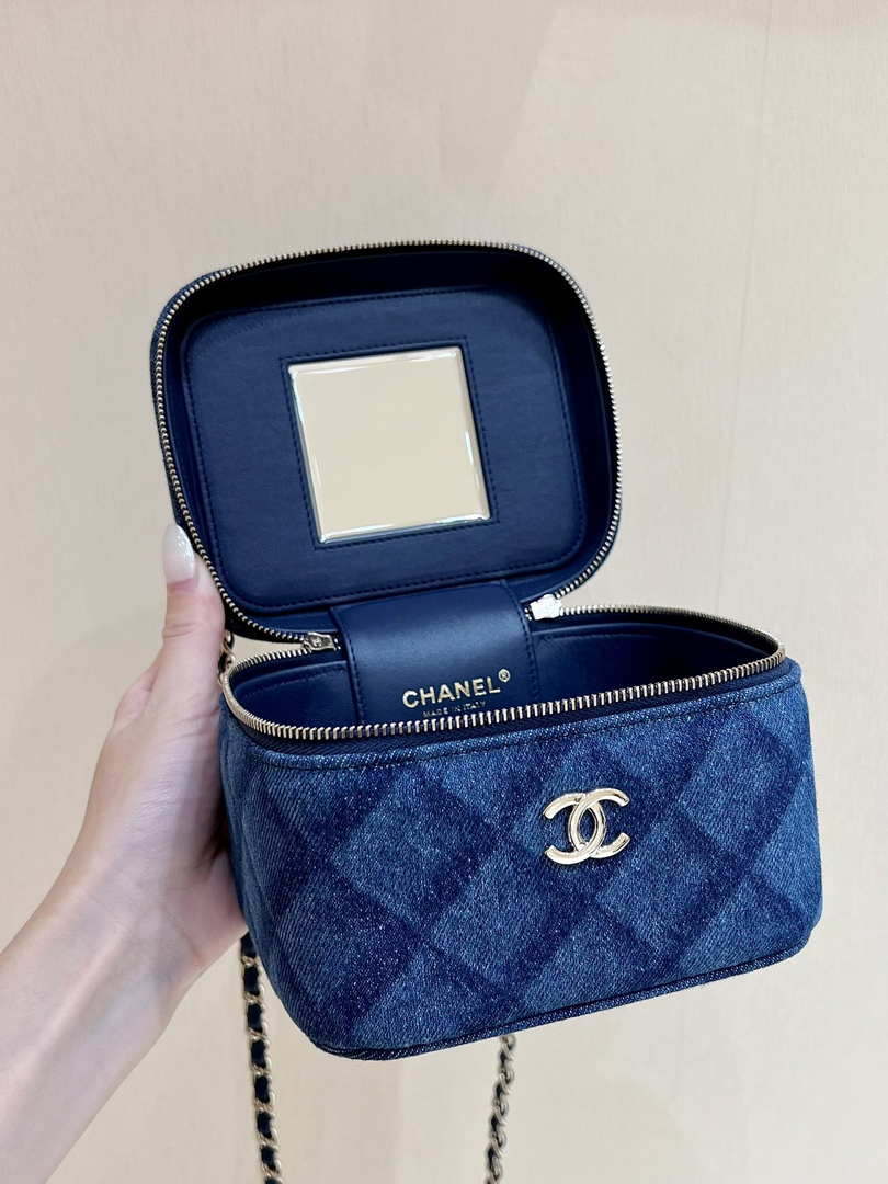 Chanel AP2718 Small Vanity With Chain Denim Blue