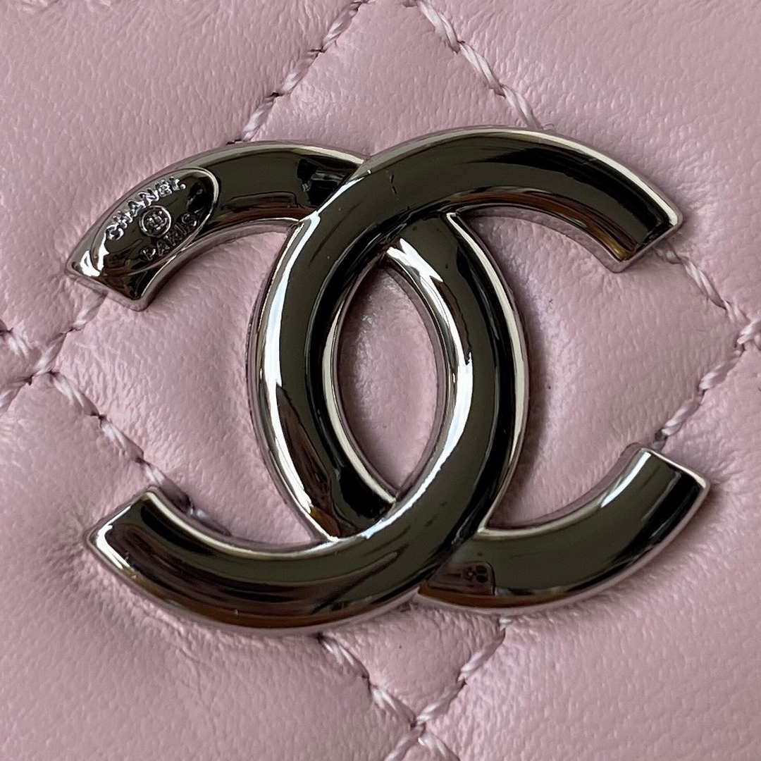 Chanel AP2718 Small Vanity With Chain Pink Lambskin
