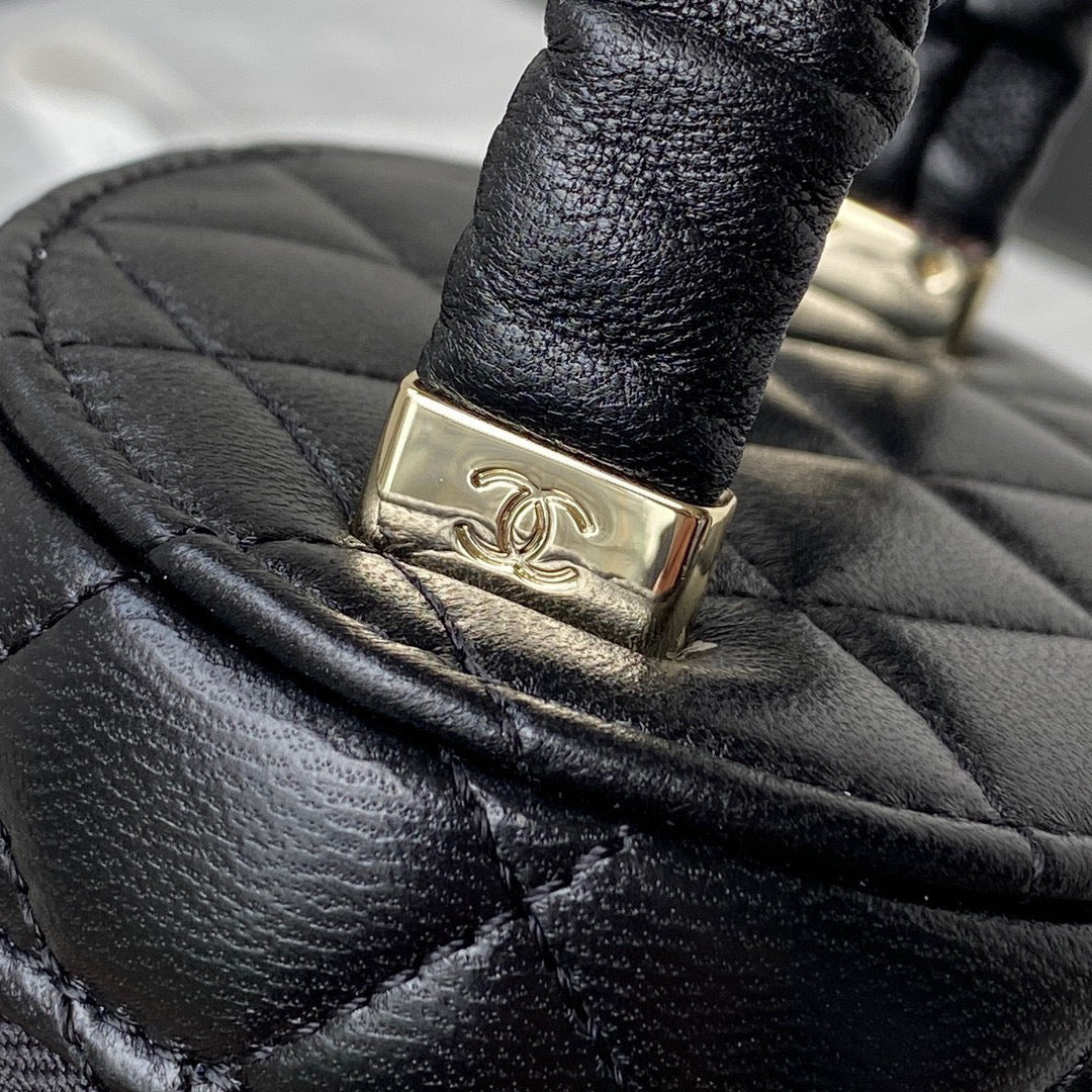 Chanel Vanity Case Lambskin AP2730 Black
