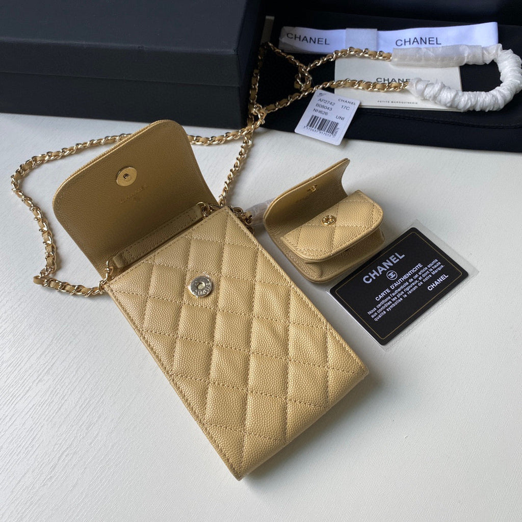 Chanel Phone Airpods Pro Case with Chain Grained Shiny AP2742 Apricot