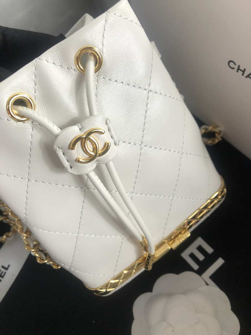 Chanel AP2750 Bucket Bag Shoulder Bag Lambskin White