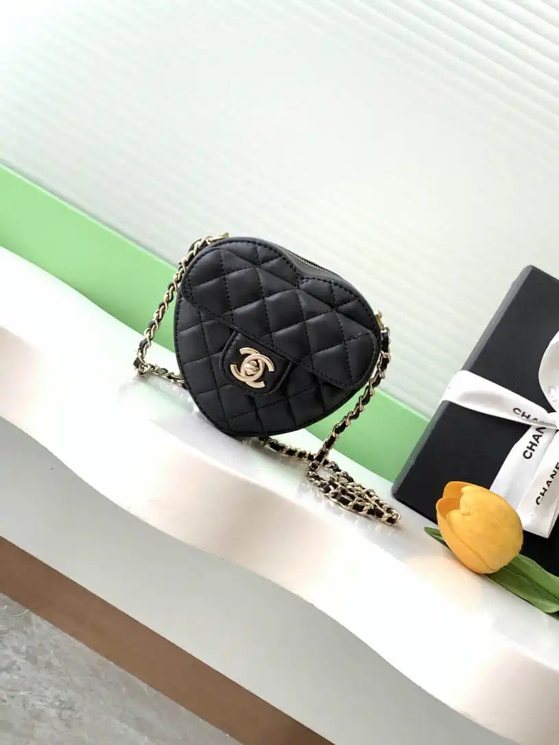 Chanel AP2784 Heart Clutch with Chain Lambskin Gold-Tone Metal