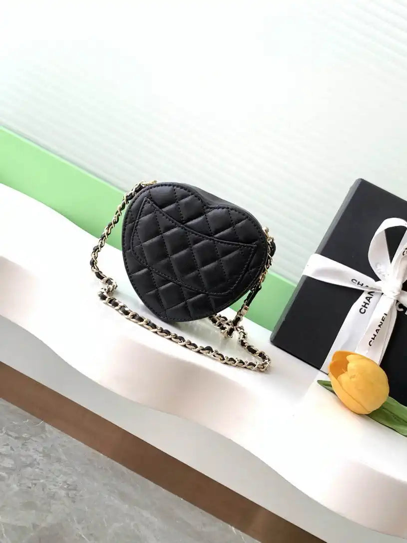 Chanel AP2784 Heart Clutch with Chain Lambskin Gold-Tone Metal