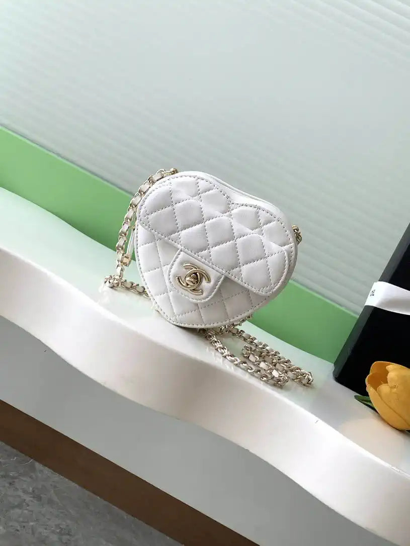 Chanel AP2784 Heart Clutch with Chain Lambskin Gold-Tone Metal