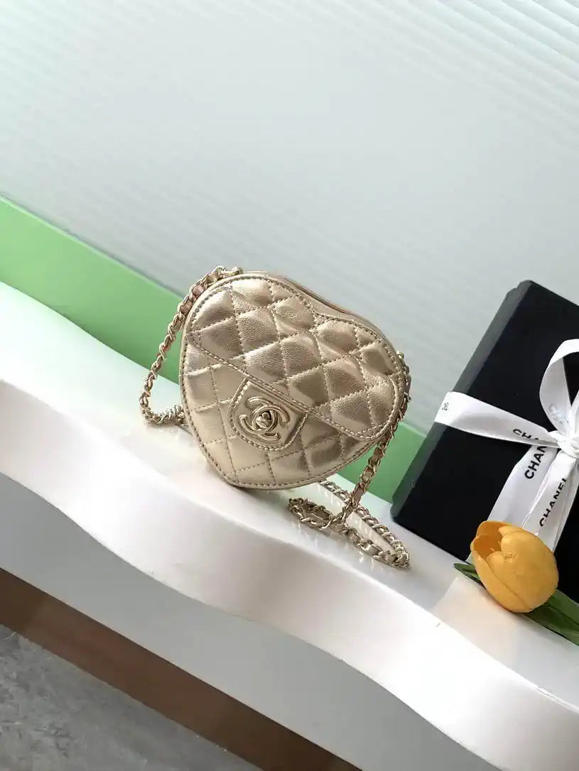 Chanel AP2784 Heart Clutch with Chain Lambskin Gold-Tone Metal