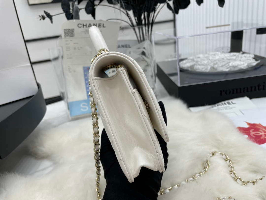 Chanel AP2844 Wallet on chain Lambskin bag with top handle Light gold White