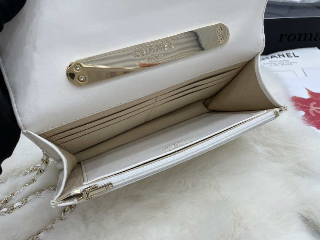Chanel AP2844 Wallet on chain Lambskin bag with top handle Light gold White