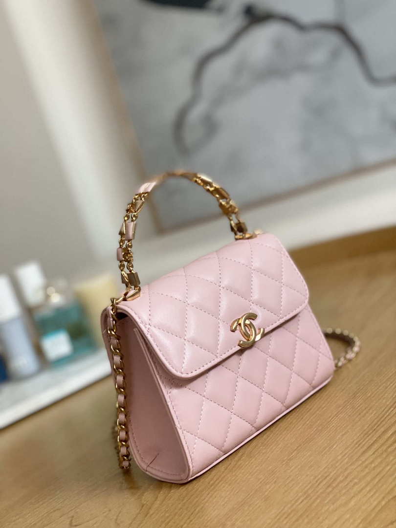 Chanel AP2944 Clutch with Chain Lambskin Light Pink